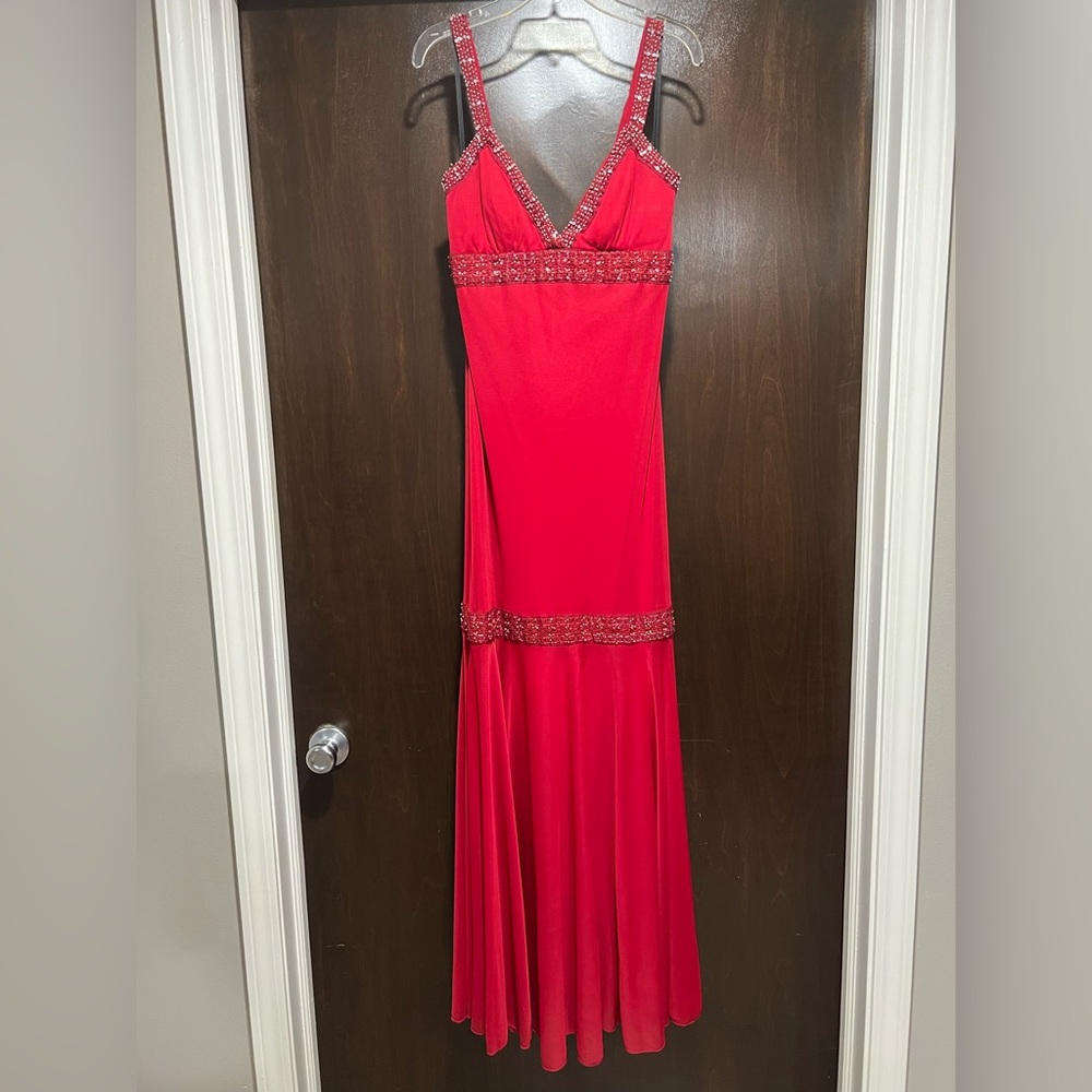 Love Tease Vibrant Formal Red Dress